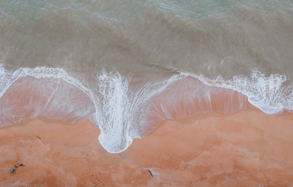 Playas de Santa Elena recuperan actividad tras feriado del 9 de Octubre