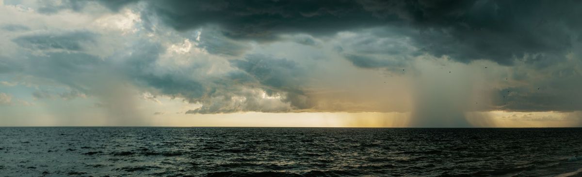 Inamhi alerta sobre lluvias y alta radiación solar para Quito y Guayaquil este jueves