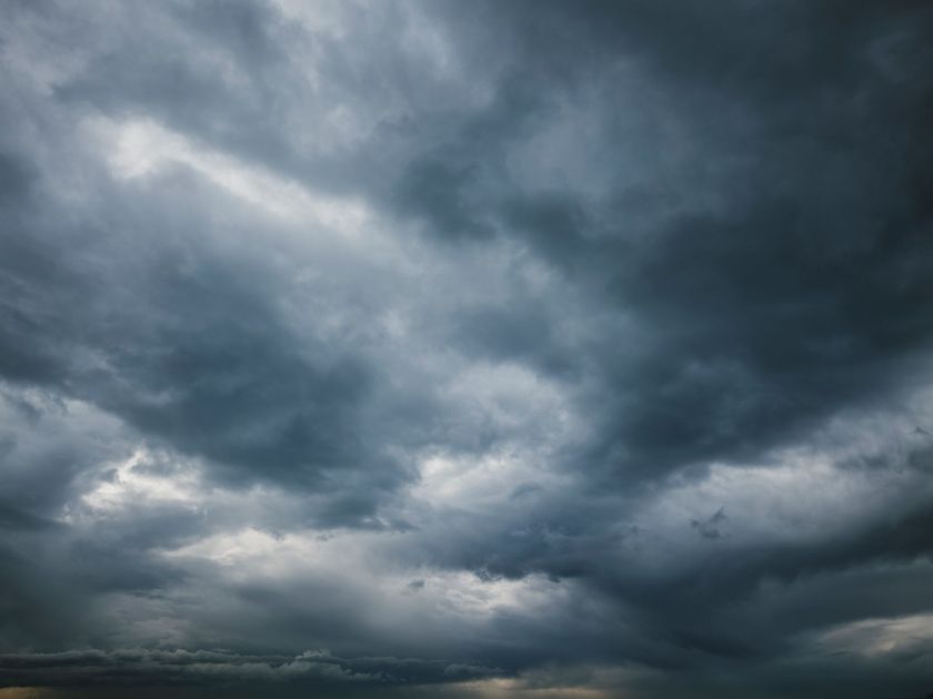 Inamhi prevé lluvias de variable intensidad en Quito y Guayaquil este martes