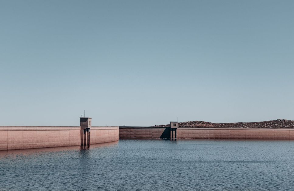 Embalse de Mazar alcanza su nivel más bajo del año y presiona al sistema eléctrico